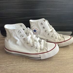 Men Size 4 - Women Size 6 - Converse Chuck Taylor All Star High Classic Wht